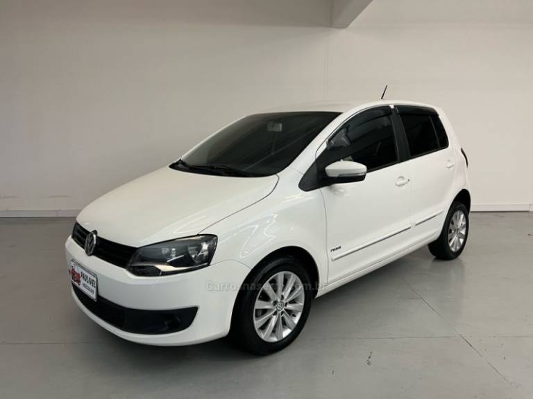 VOLKSWAGEN - FOX - 2010/2010 - Branca - R$ 34.900,00