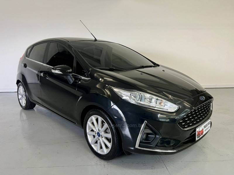 FORD - FIESTA - 2018/2018 - Preta - R$ 64.900,00