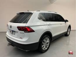 VOLKSWAGEN - TIGUAN - 2019/2019 - Branca - R$ 124.900,00