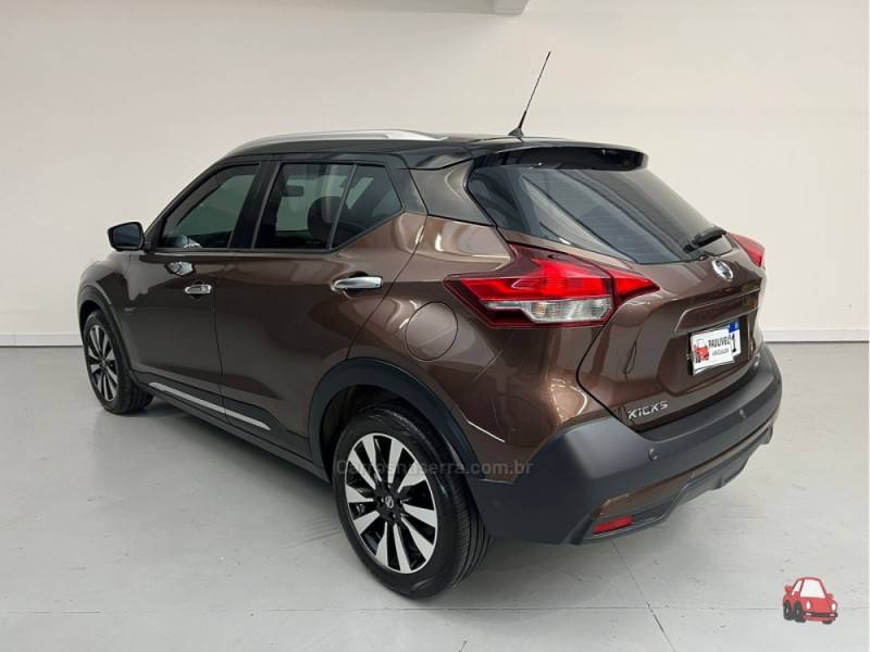 NISSAN - KICKS - 2019/2019 - Marrom - R$ 89.900,00