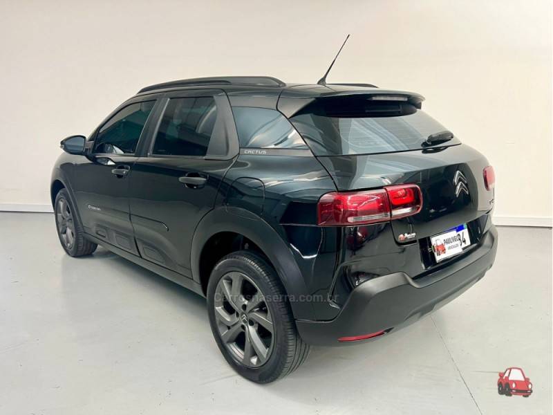 CITROËN - C4 CACTUS - 2022/2022 - Preta - R$ 80.900,00