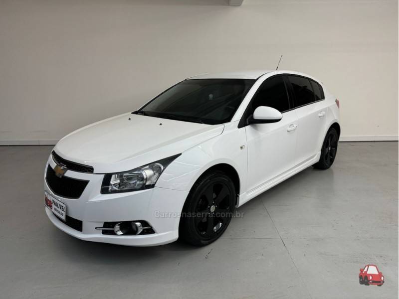 CHEVROLET - CRUZE - 2013/2013 - Branca - R$ 61.900,00