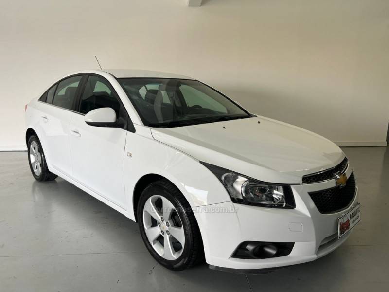 CHEVROLET - CRUZE - 2012/2012 - Branca - R$ 53.900,00