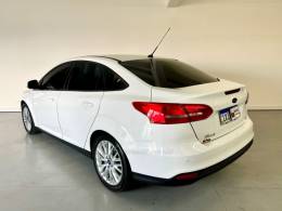 FORD - FOCUS - 2016/2016 - Branca - R$ 58.900,00