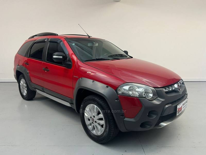 FIAT - PALIO - 2013/2013 - Vermelha - R$ 38.900,00