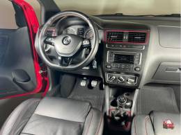 VOLKSWAGEN - FOX - 2016/2016 - Vermelha - R$ 52.900,00