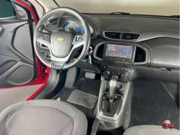 CHEVROLET - ONIX - 2016/2016 - Vermelha - R$ 57.900,00