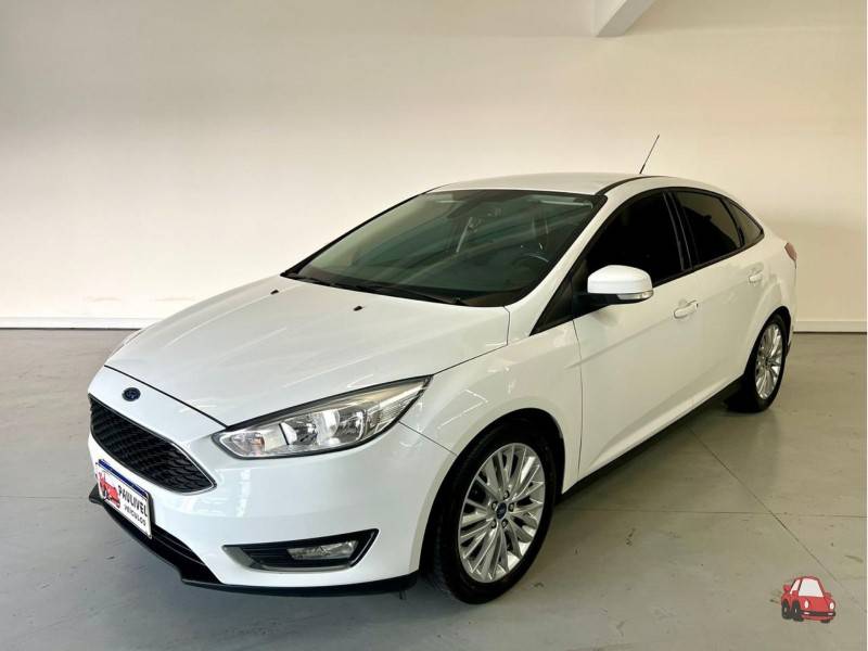 FORD - FOCUS - 2016/2016 - Branca - R$ 58.900,00