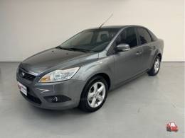 FORD - FOCUS - 2011/2011 - Cinza - R$ 39.900,00