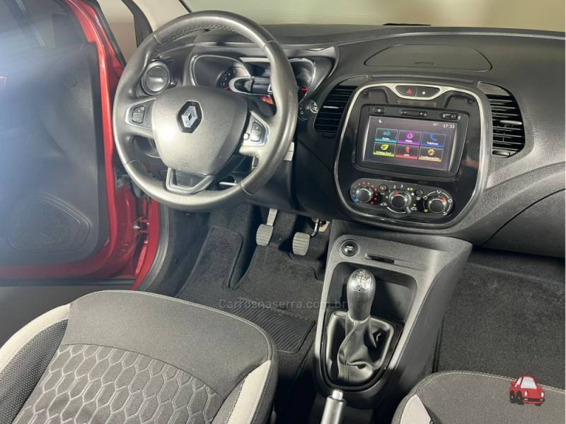 RENAULT - CAPTUR - 2019/2019 - Vermelha - R$ 73.900,00