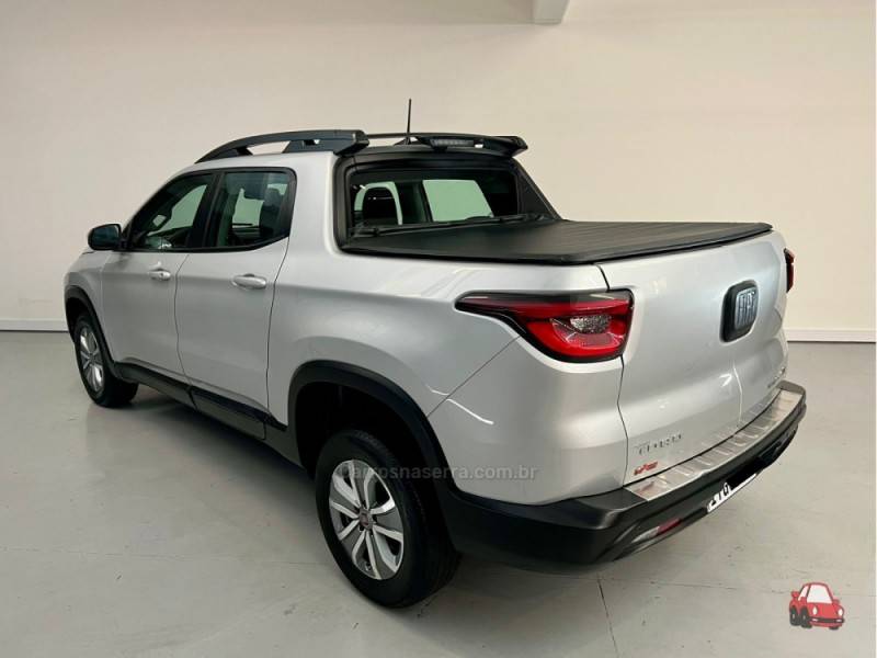 FIAT - TORO - 2018/2018 - Prata - R$ 90.900,00