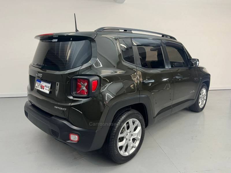 JEEP - RENEGADE - 2018/2018 - Verde - R$ 76.900,00