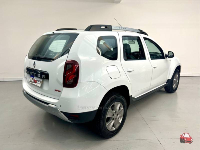 RENAULT - DUSTER - 2019/2019 - Branca - R$ 71.900,00