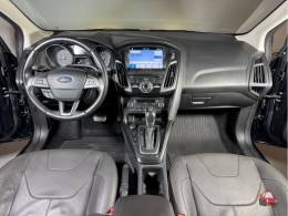 FORD - FOCUS - 2017/2017 - Preta - R$ 71.900,00